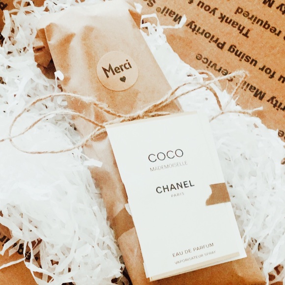 Let Me Make Your Purchase Special! 🥂🖤✨ - Picture 3 of 16